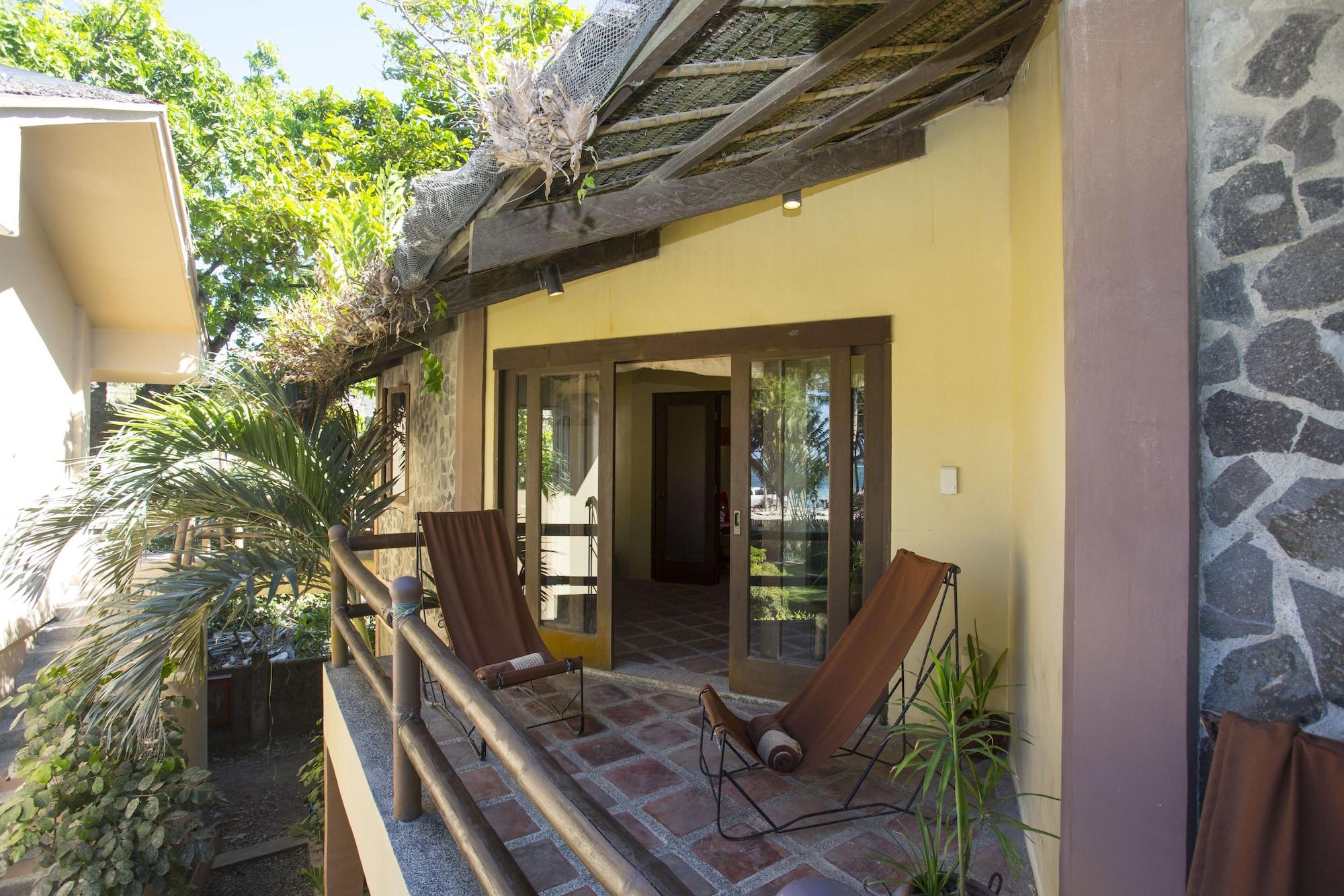 Reef Retreat Resort Balabag  Luaran gambar
