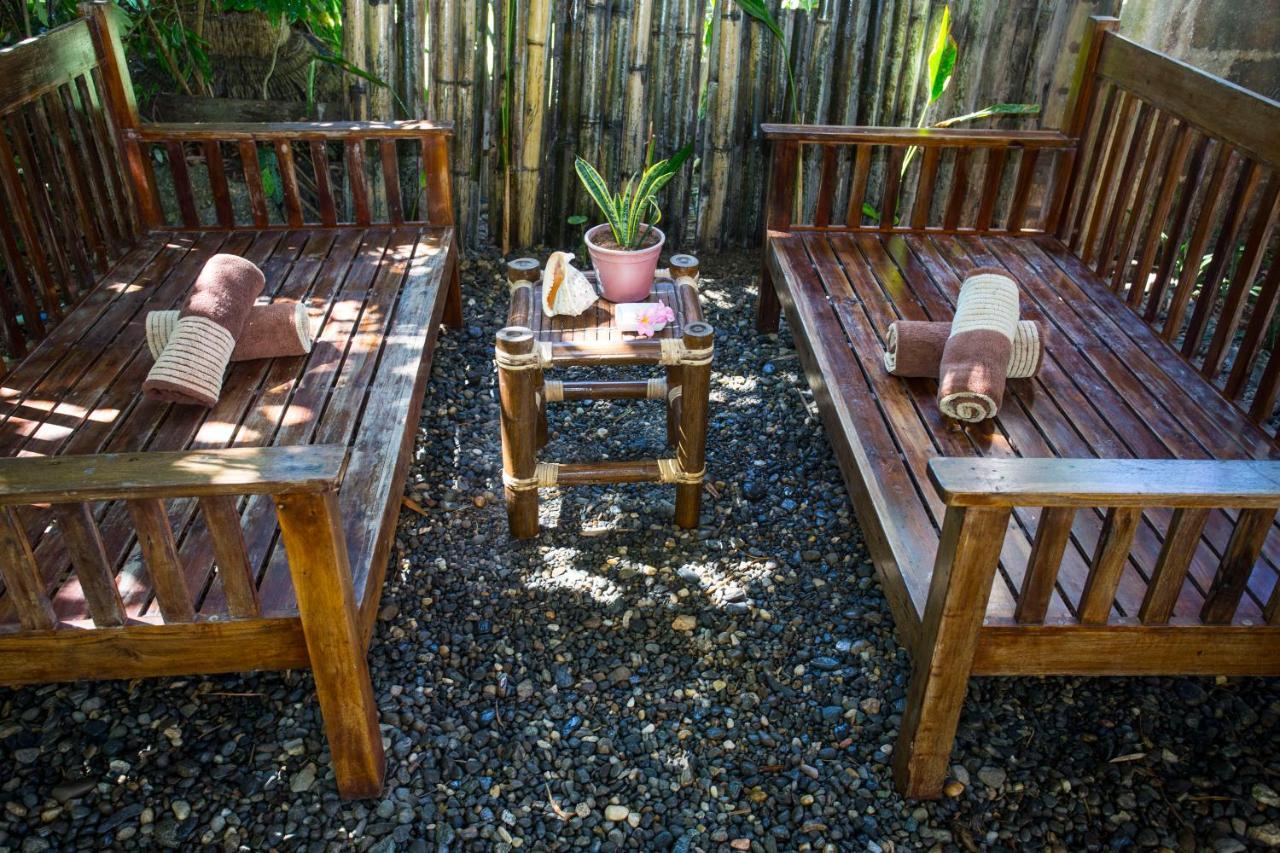 Reef Retreat Resort Balabag  Luaran gambar