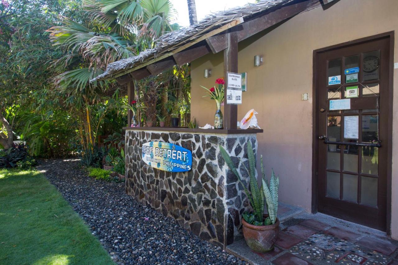 Reef Retreat Resort Balabag  Luaran gambar
